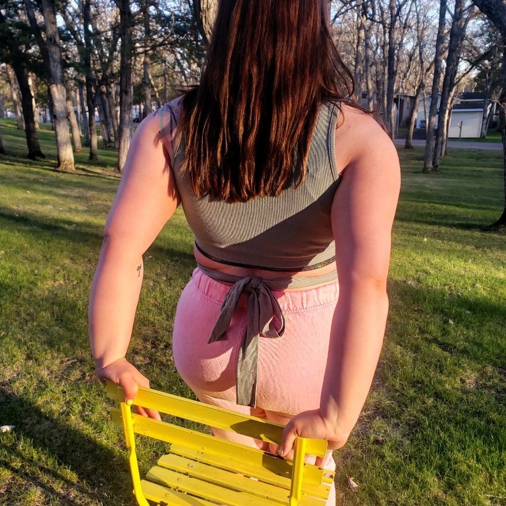 Tie behind crop tank - Picture 6 of 6
